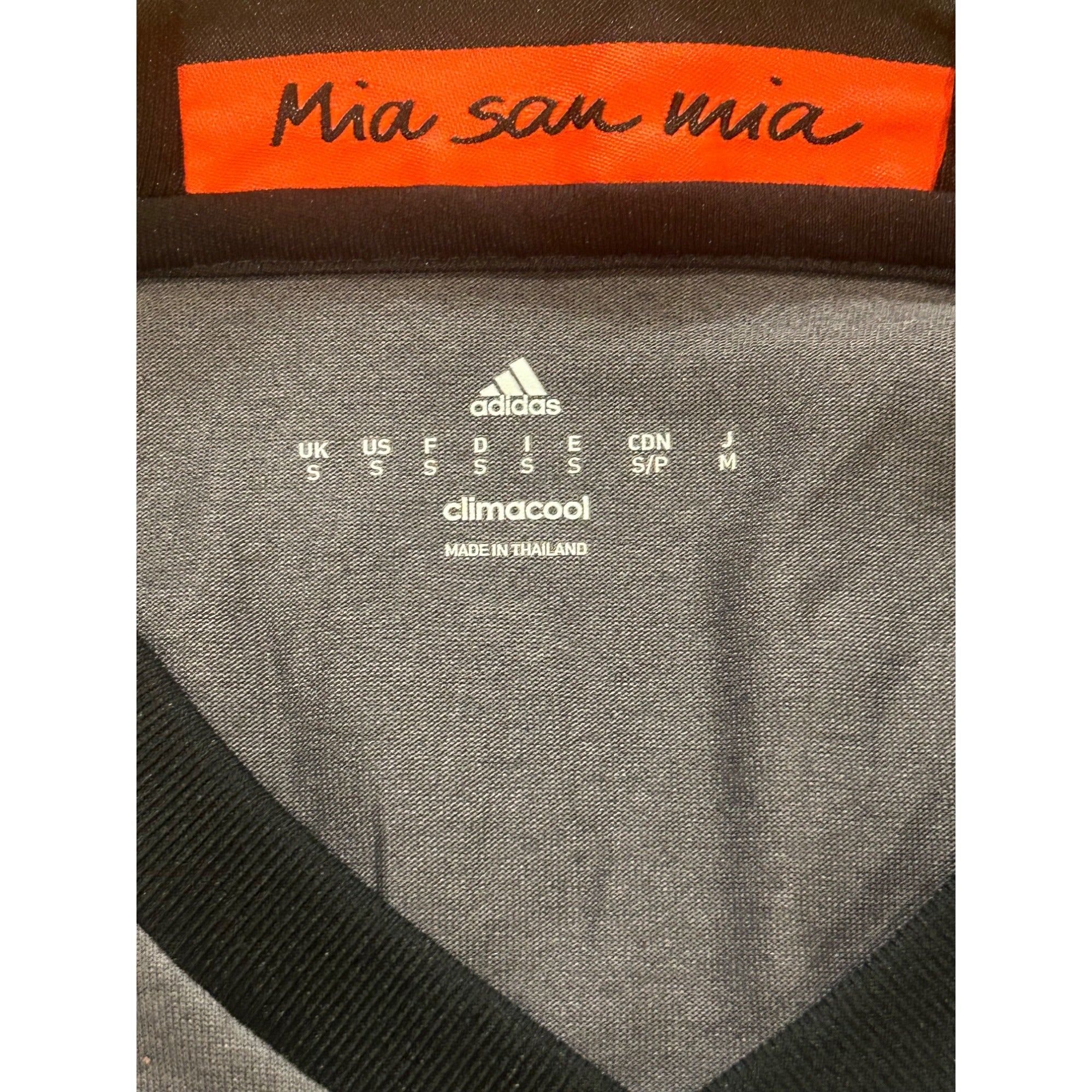 Adidas 2016-2017 FC Bayern Munich Away Kit Soccer Jersey Men's Small