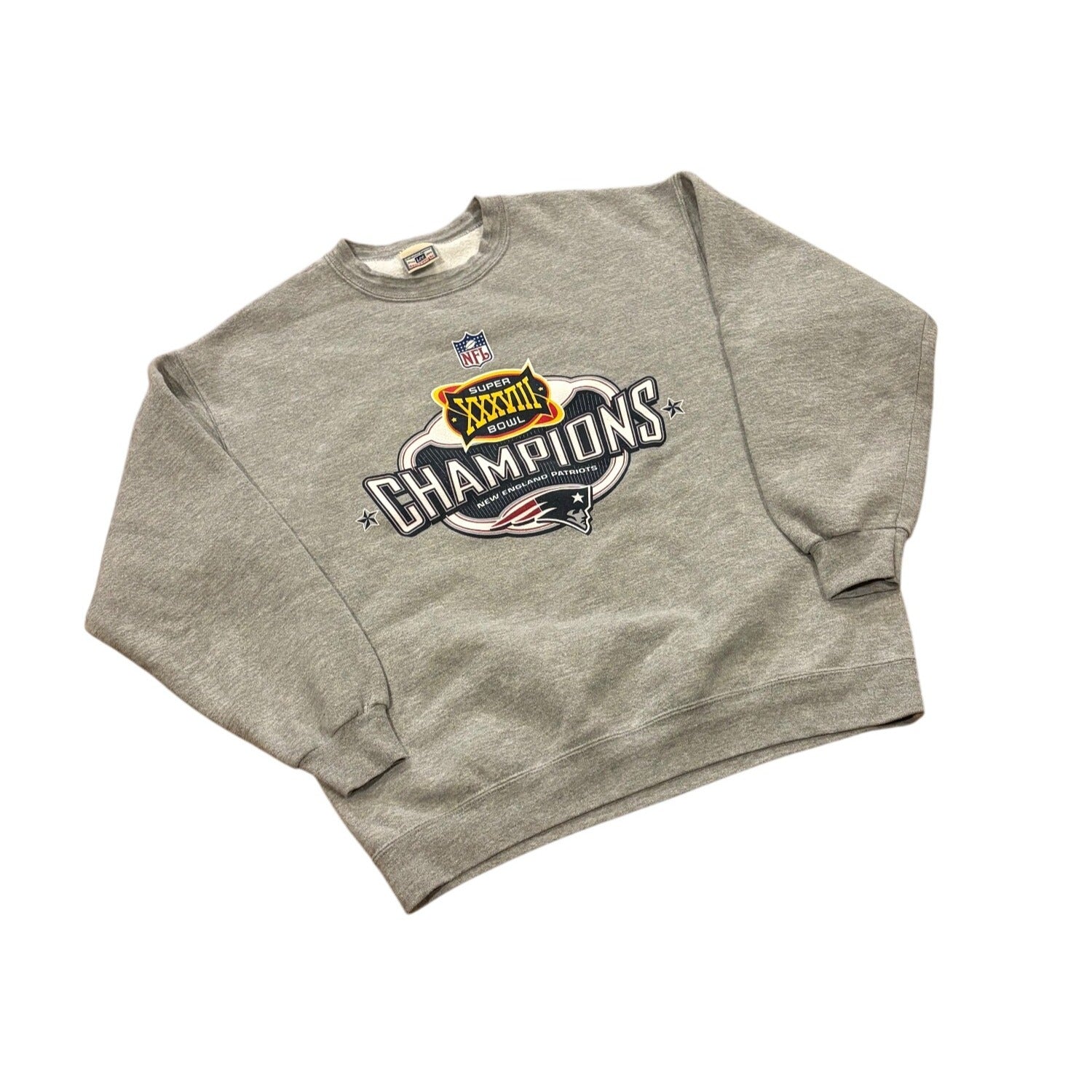 Vintage Lee New England Patriots NFL Super Bowl XXXVIII Champions Sweatshirt L