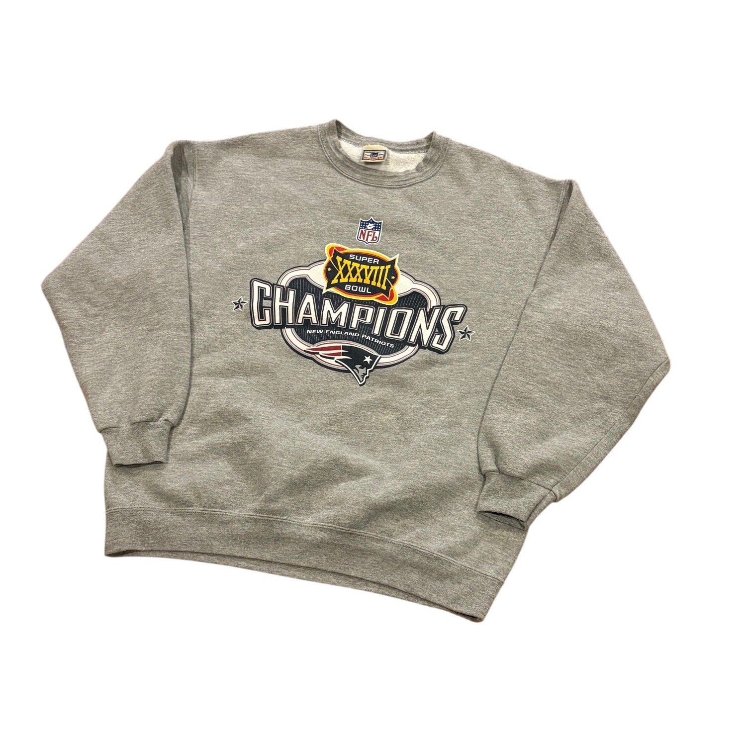 Vintage Lee New England Patriots NFL Super Bowl XXXVIII Champions Sweatshirt L
