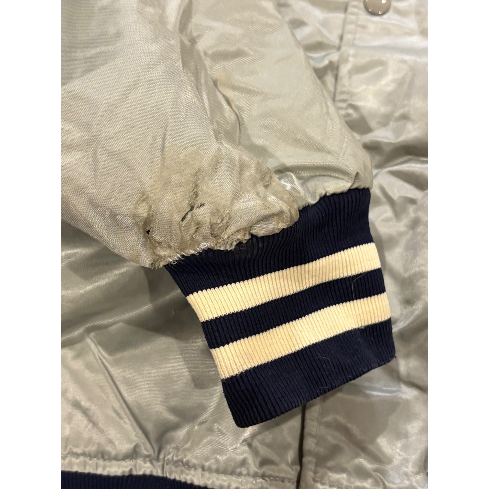 Vintage 1980's Felco New York Yankees Gray Satin Jacket Men's Medium Read Flaws