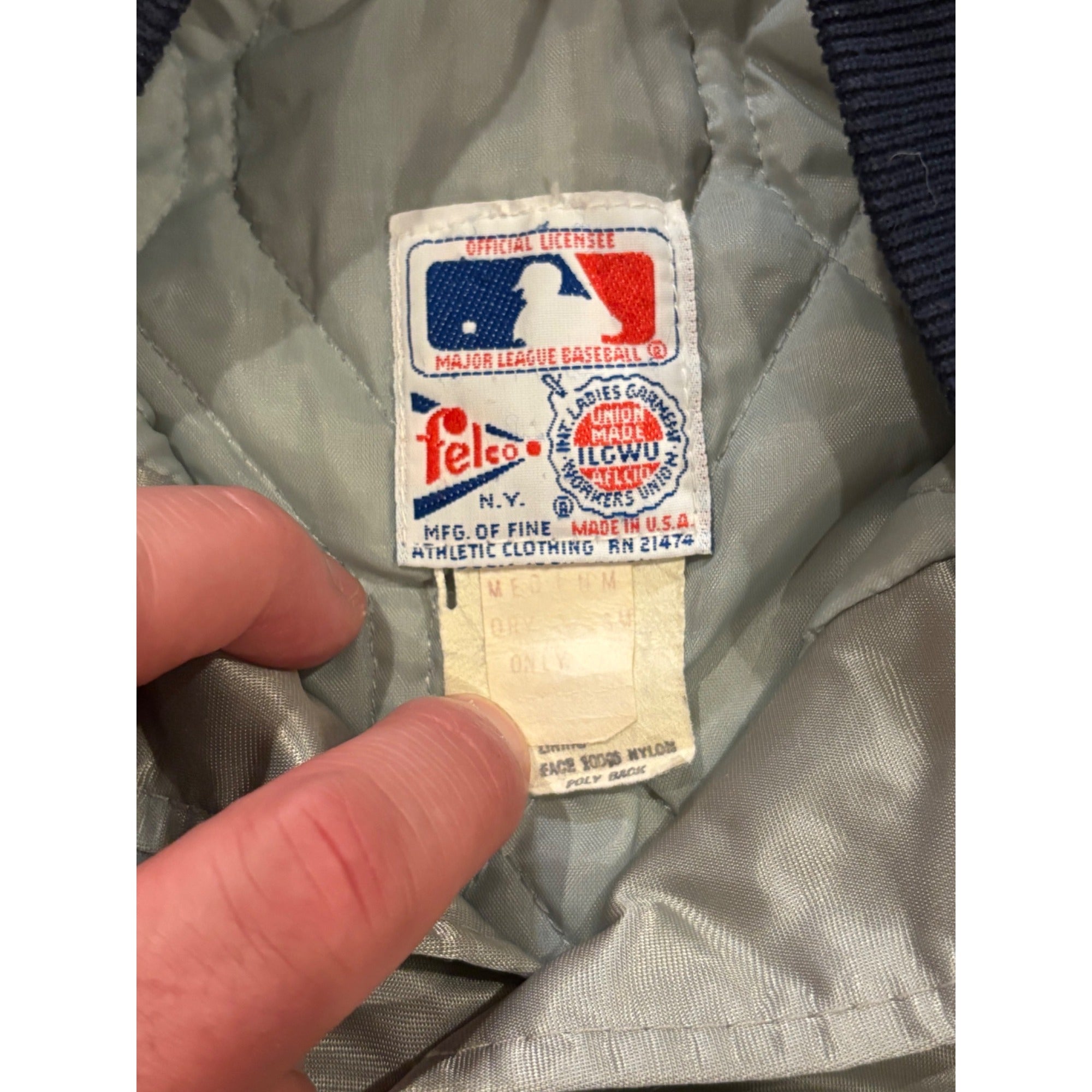 Vintage 1980's Felco New York Yankees Gray Satin Jacket Men's Medium Read Flaws