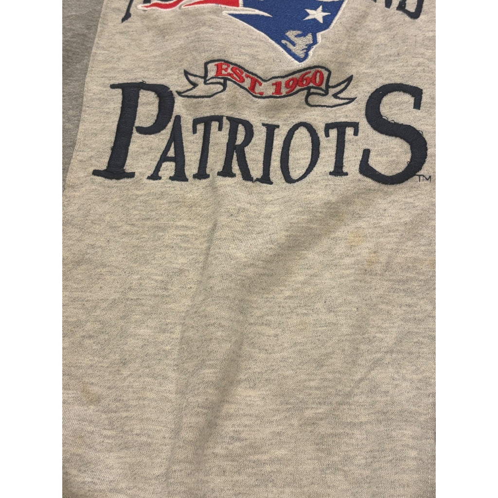 Vintage 90s Lee Sport New England Patriots Two Tone NFL Crewneck Sweatshirt L