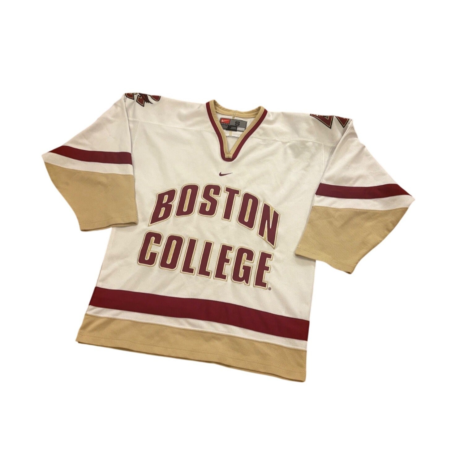 Vintage Nike Boston College Eagles Stitched NCAA Hockey Jersey White Men's Small