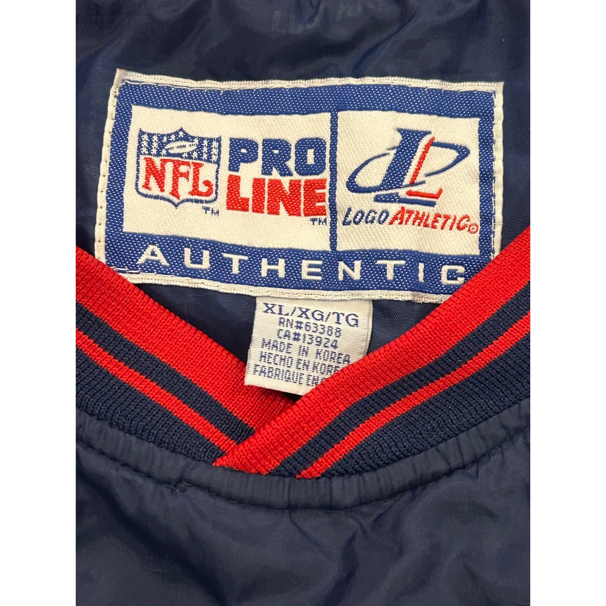 Vintage 1990's New England Patriots Logo Athletic NFL Pro Line Windbreaker XL