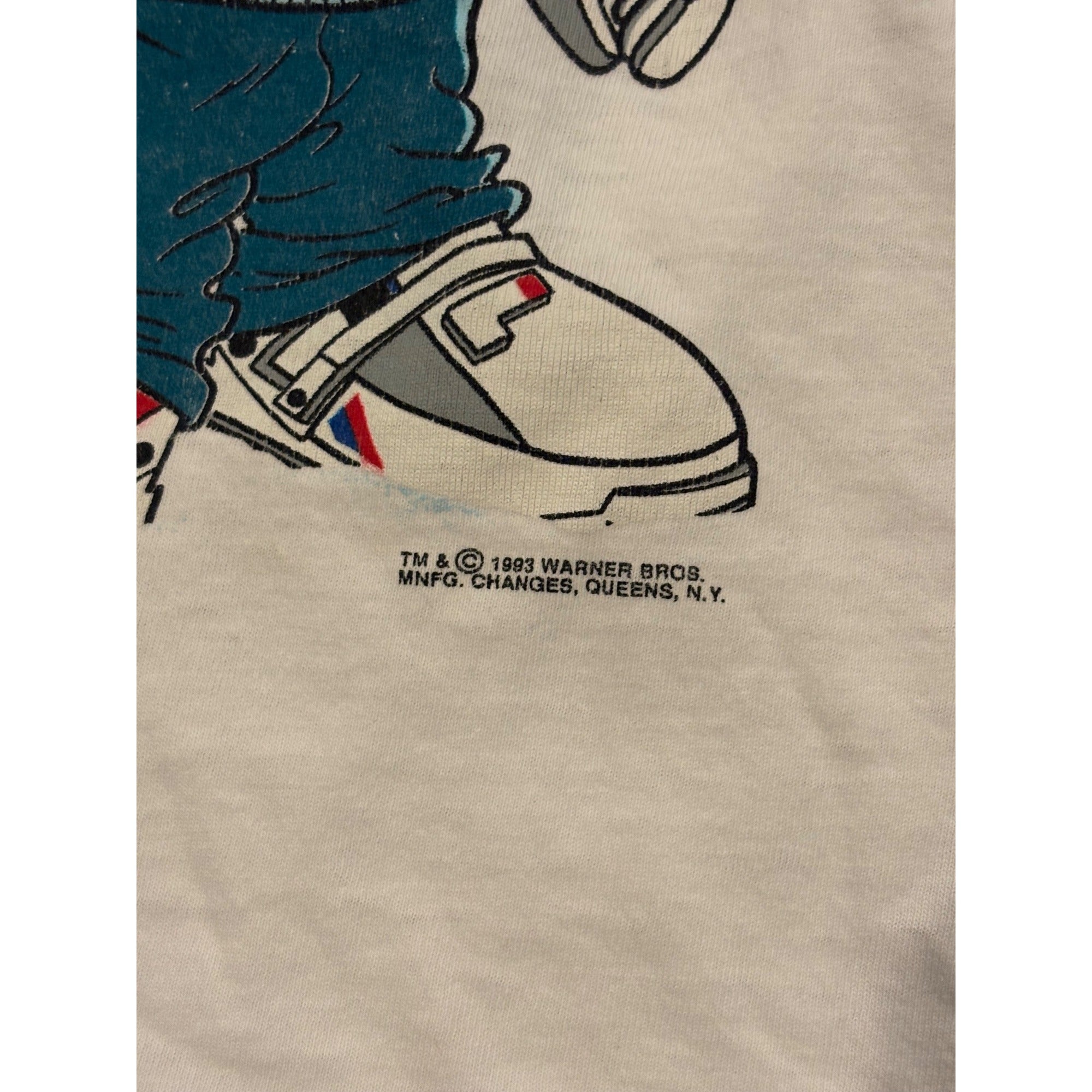 Vintage 1993 Looney Tunes Taz Bugs Bunny Skiing T-Shirt Changes Youth Large