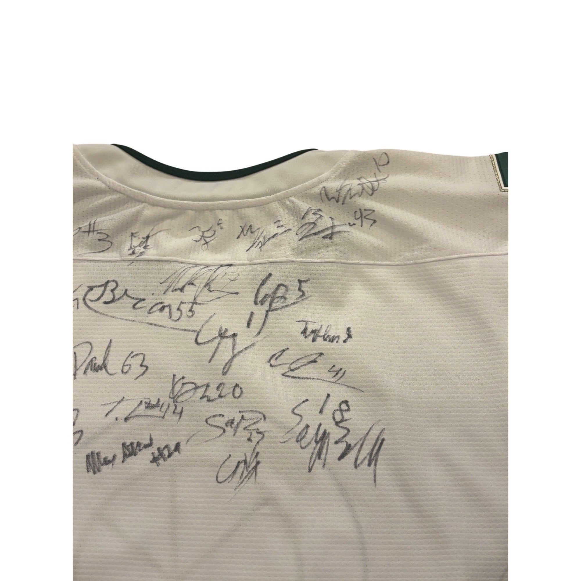 Rare 2022-2023 Sioux City Musketeers Team Signed Authentic USHL Hockey Jersey 52